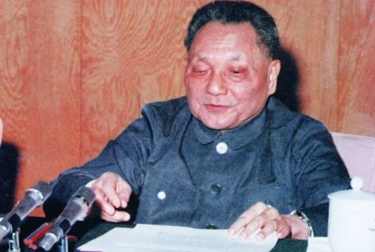 1967年，刘少奇被抄家后，邓小平一家如何逃过一劫？